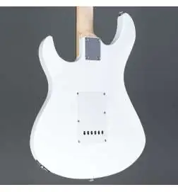 Yamaha Pacifica 012 White