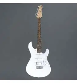 Yamaha Pacifica 012 White