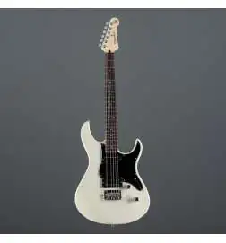 Yamaha Pacifica 120H VW Vintage wit