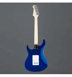 Yamaha PAC012 Pacifica (Blue)