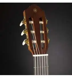 Yamaha CG182SF Classical Acoustic Gui tar