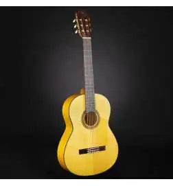 Yamaha CG182SF Classical Acoustic Gui tar