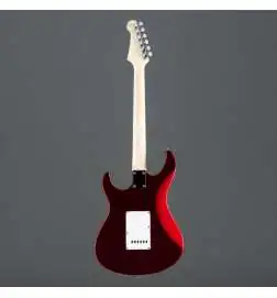 Yamaha PAC012 Pacifica (Red Metallic)