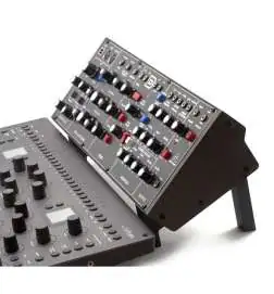 Restand Behringer Model D Neutron Wasp etc. Stand