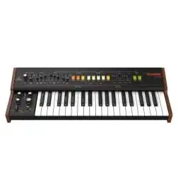 Behringer VC340 Synthesizer