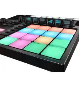 Native Instruments Maschine groovebox