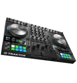 Native Instruments Traktor Kontrol S4 Mk3 Contrôleur DJ