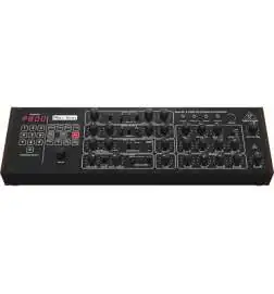 Behringer Pro-800 Synthesizer