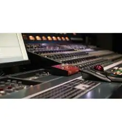 Focusrite RedNet AM2 Interface de Áudio Ethernet