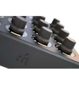 DJ TECHTOOLS Midi Fighter Twister controller dj