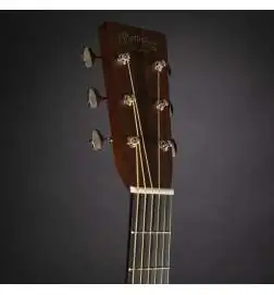 Martin Guitars OM-28