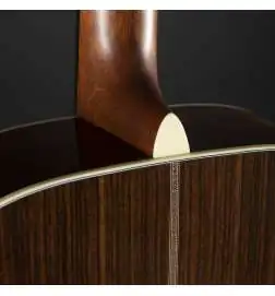 Martin Guitars OM-28