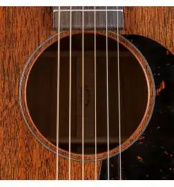 Martin Guitars D-15M Natural