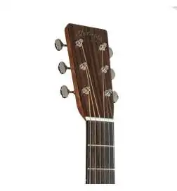 Martin Guitars D-28 New