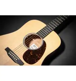 Martin Guitars DJR-E