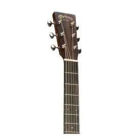 Martin Guitars D-17