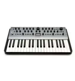 Modal Electronics Carbon8 Synth