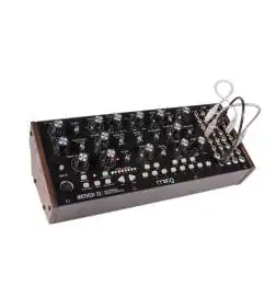 Moog Mother-32