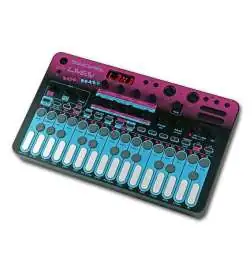 Sonicware LIVEN Bass Beats drumcomputer