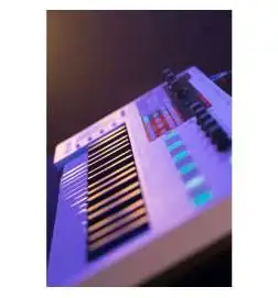 Arturia KeyStep Pro Sequenzer MIDI Controller