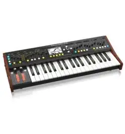 Behringer DeepMind 6 Synthesizer