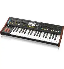 Behringer DeepMind 6 Synthesizer