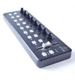 Behringer X Touch Mini Controlador DAW