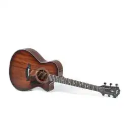 Taylor 322ce