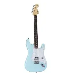 Fender Tom Delonge Strat RW Daphne Blue