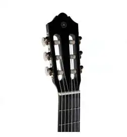 Yamaha C 40 BL noir