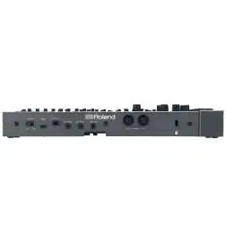 Roland JD-08 Synthesizer
