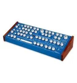 GS Music e7 Blue Synthesizer